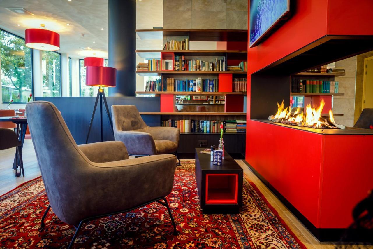 Bastion Hotel Nijmegen Bagian luar foto
