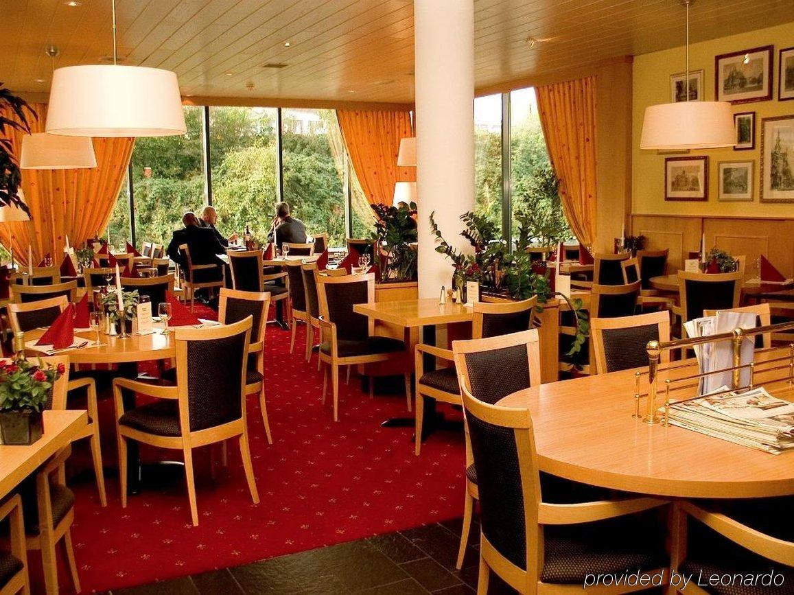 Bastion Hotel Nijmegen Bagian luar foto